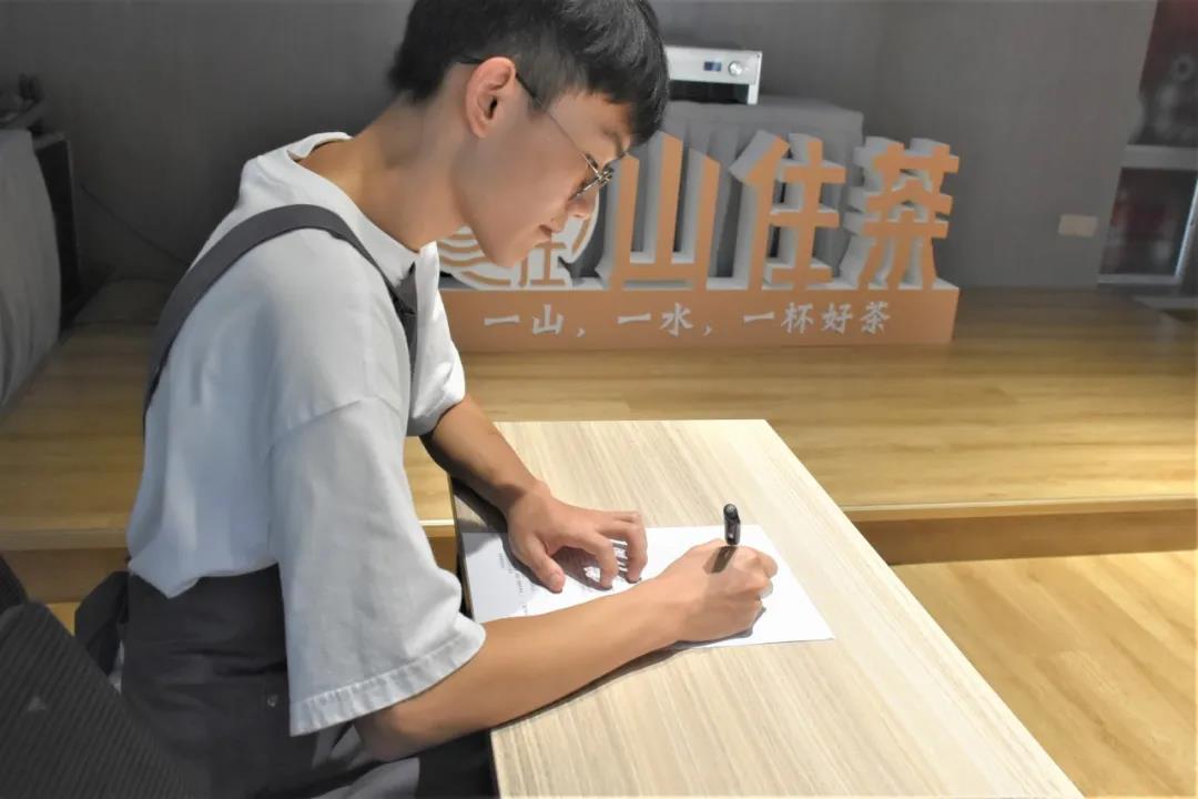 微信圖片_20201114170943.jpg 微信圖片_20201114170943.jpg